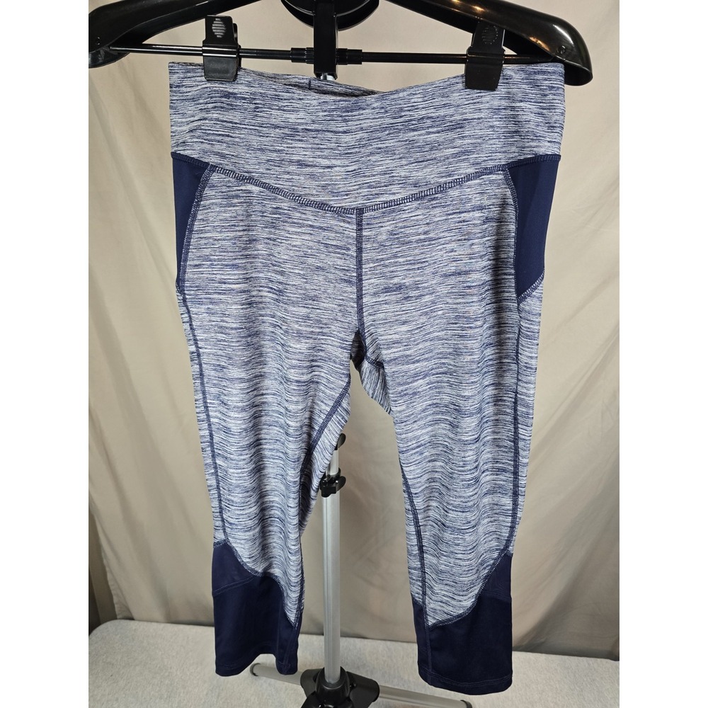Danskin Now‎ Leggings Sz Medium Capri Fitted Dri More Yoga Athletic Pants